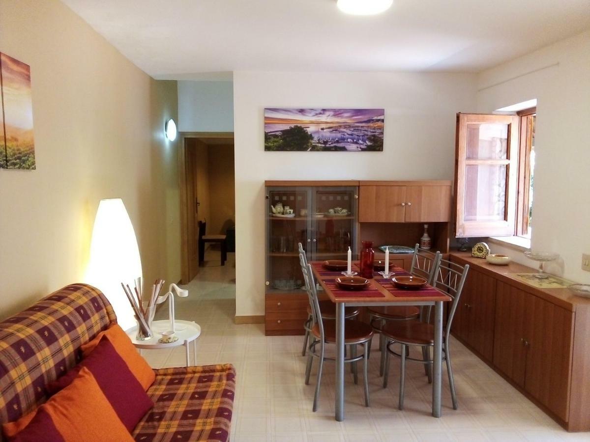 Il Giardino Di Hyccara Villa Карини Екстериор снимка