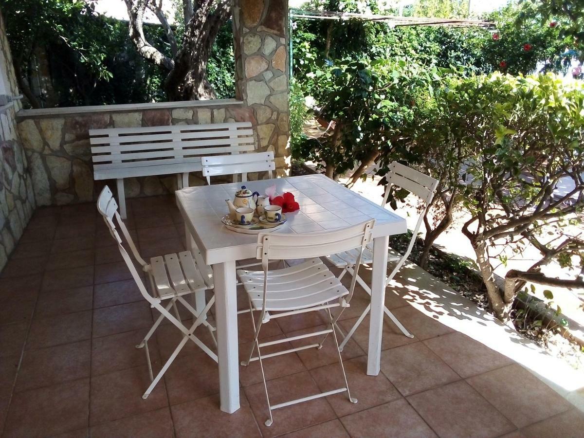 Il Giardino Di Hyccara Villa Карини Екстериор снимка