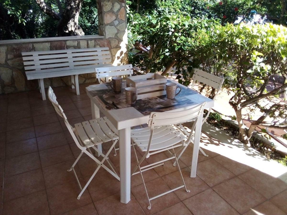 Il Giardino Di Hyccara Villa Карини Екстериор снимка