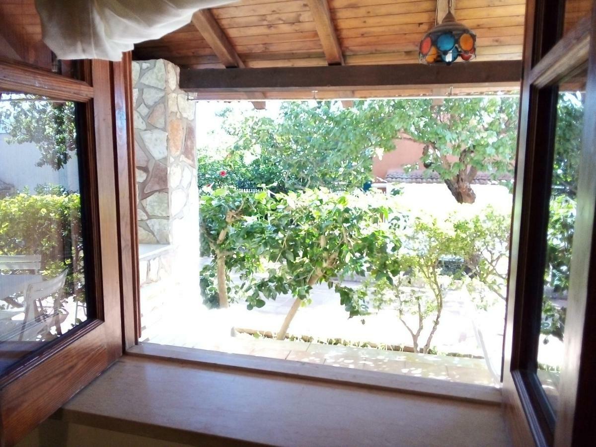 Il Giardino Di Hyccara Villa Карини Екстериор снимка