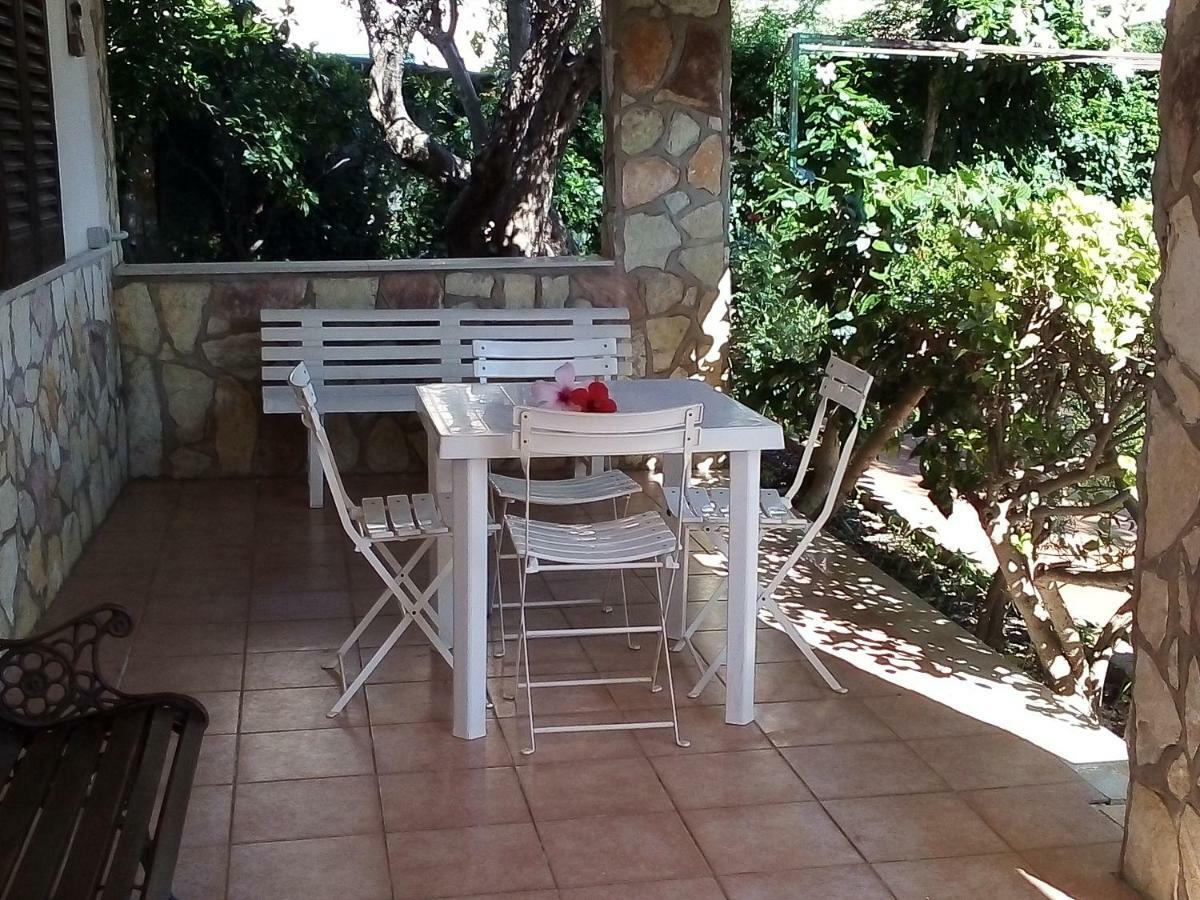 Il Giardino Di Hyccara Villa Карини Екстериор снимка